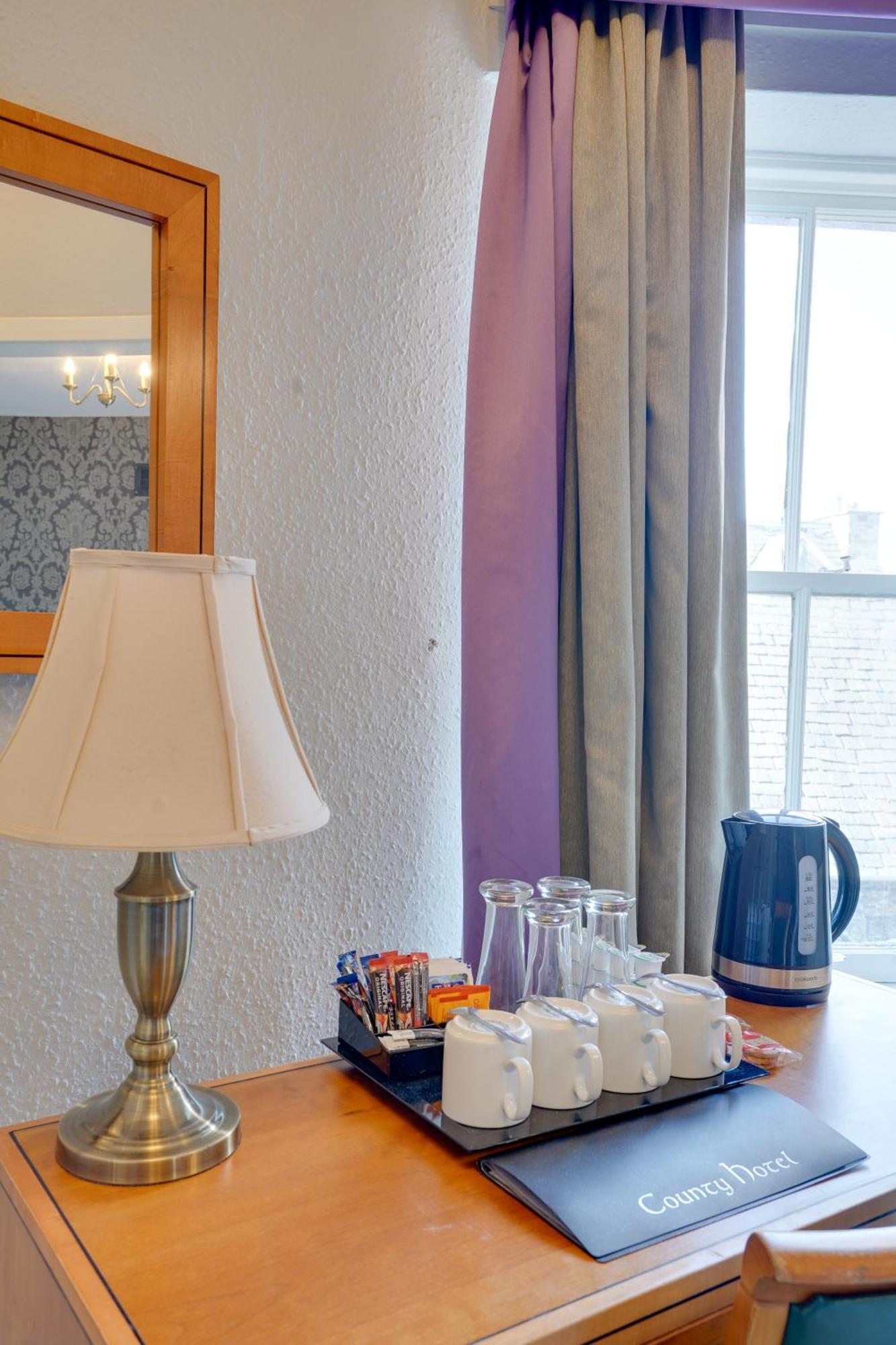 The County Hotel - Self Check-In, Ultra Fast Wi-Fi, Free Parking, Central Location Selkirk Exterior photo