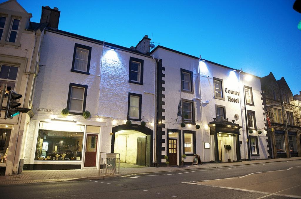 The County Hotel - Self Check-In, Ultra Fast Wi-Fi, Free Parking, Central Location Selkirk Exterior photo